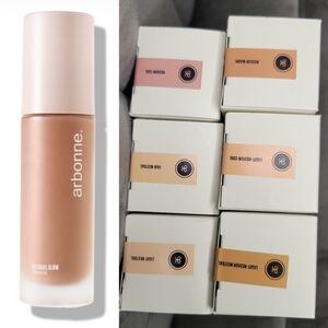 New in Box Arbonne Hyaluronic Acid Lightweight Satin Natural Glow Foundation